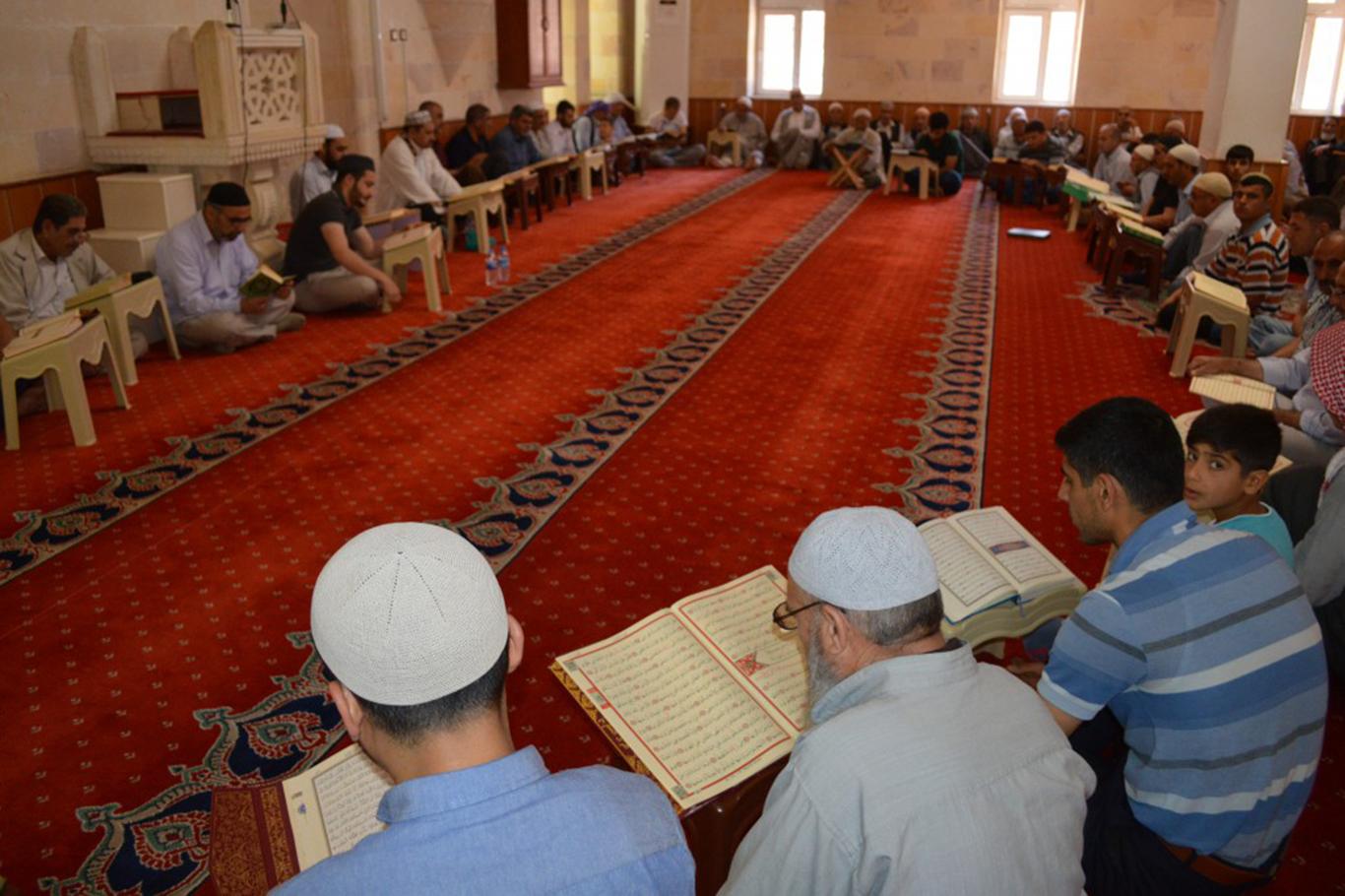 Ramazan’ın son gününde hatim duası yapıldı Ramazan’ın son gününde hatim duası yapıldı